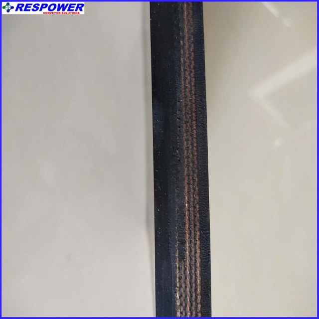 Cinta transportadora de goma industrial con alta calidad.